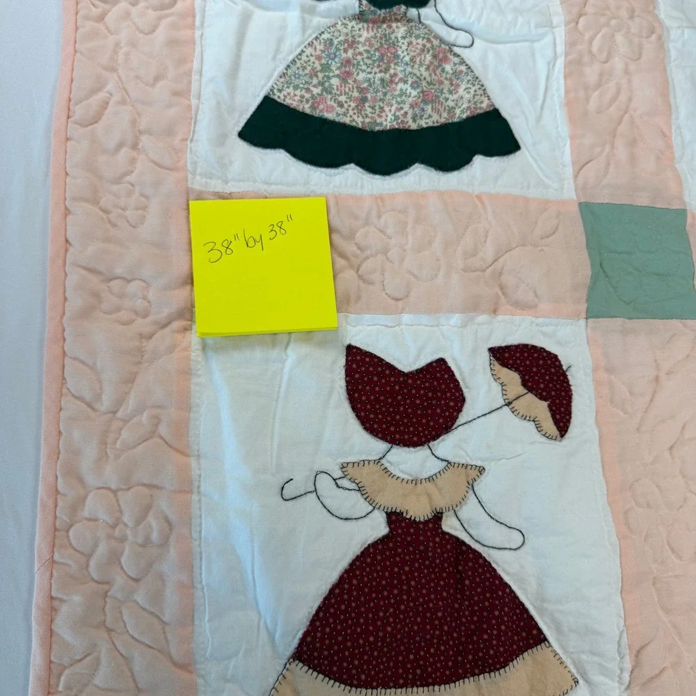 Vintage Sunbonnet Sue Applique Quilt Peach Green Floral Nursery Decor 38x38